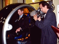  Ausstellung im Foyer am 5. Mai 2000 